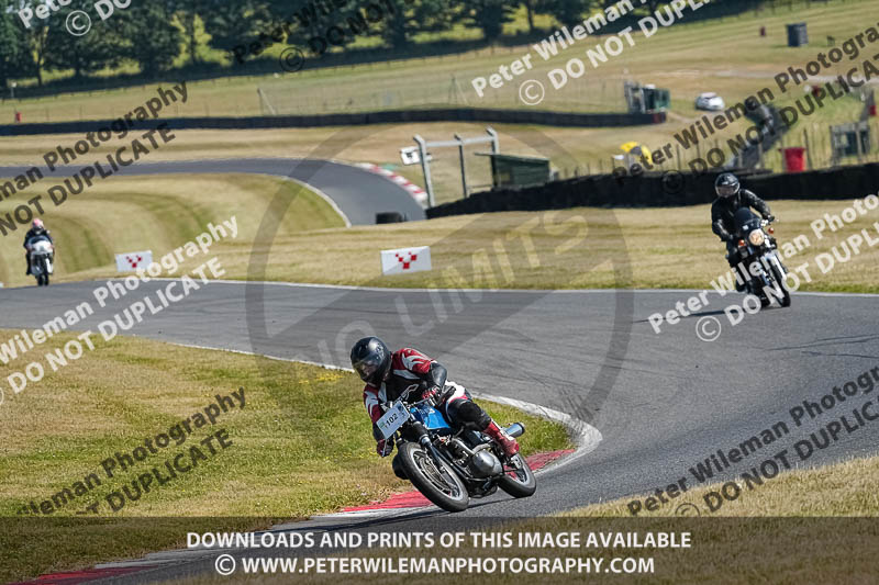 cadwell park;cadwell park photographs;cadwell trackday photographs;enduro digital images;event digital images;eventdigitalimages;peter wileman photography;racing digital images;trackday digital images;trackday photos